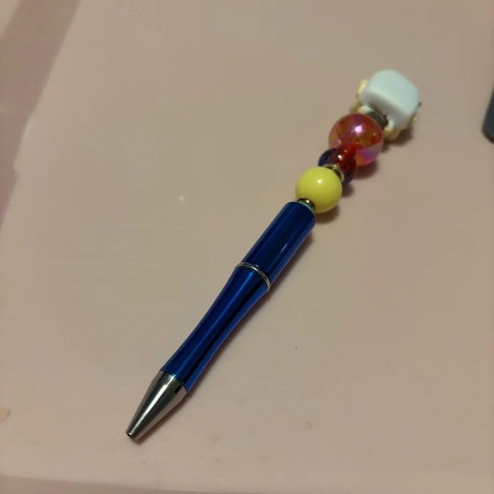 Disney Doorables: Up: Carl Fredricksen with bird handmade beaded pen